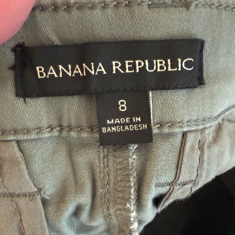 🔥NWT‼️ Women’s Banana Republic Olive Green Chino Shorts - Size 8✨✨✨ - Picture 5 of 6